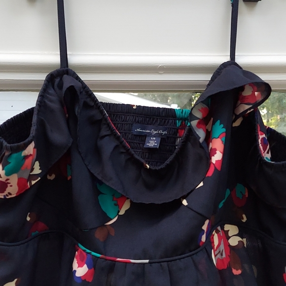 AE Outfitters Size Large Summer Top - Picture 2 of 3